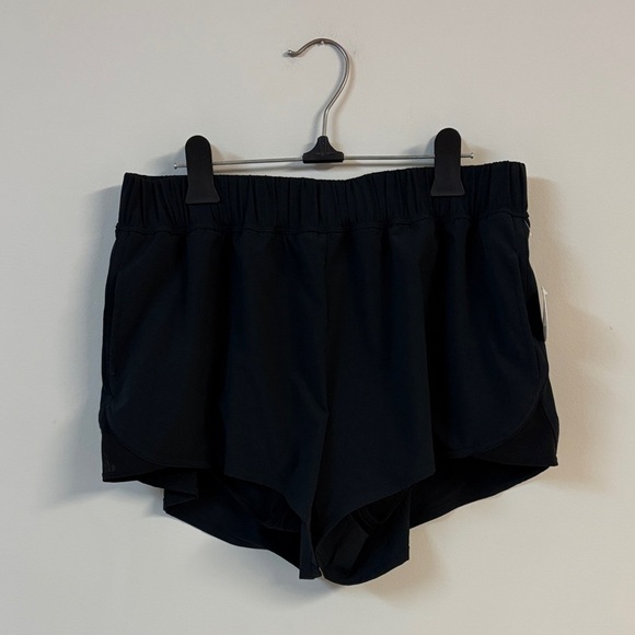 BNWT Offline Women's Black Period Shorts size L $49.95USD - Picture 3 of 5